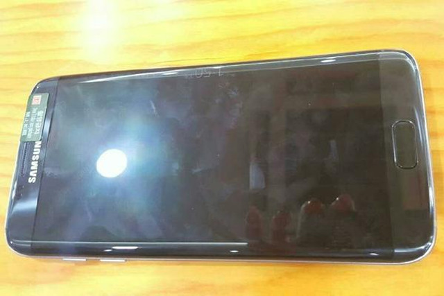 三星S7 edge諜照又來了 不支持Type-C