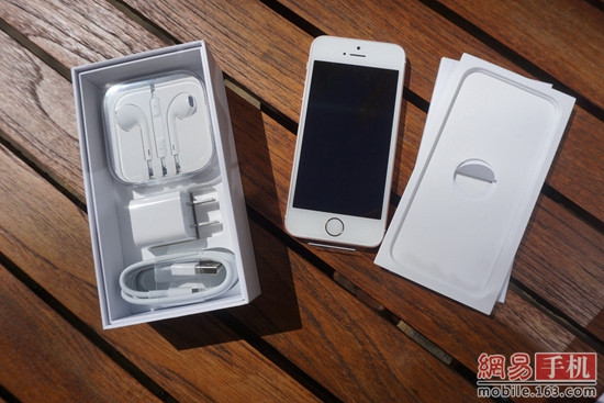 iPhone SE對比iPhone5s/iPhone6s評測 蘋果最便宜手機如何?