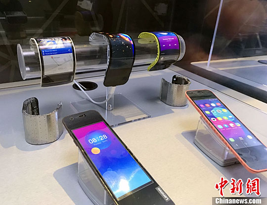 ���ؕr�g6��9�գ������f��ɽ���Ї��뼯�F�e�k�ڶ���ȫ��Ƽ����´����Lenovo Tech World���������L��CEO��Ԫ�c���ְl��ȫ����֙C��ȫ���׿���dTango���g��AR���������֙C�ȶ���ʽ�aƷ��������ӛ�� ���� �z