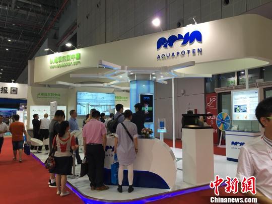 <br><br>�������ߣ��ڿ�</div>
<div   id=