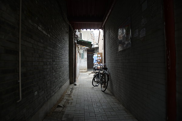 2016年6月22日,北京一處“學區(qū)過道”叫價150萬,該過道位于大耳胡同29號。 本文圖片 視覺中國 圖