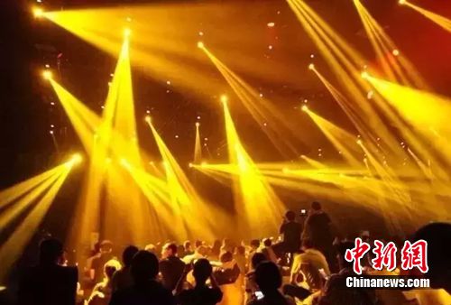 有屋總裁柏燁在致辭中感謝整個團隊為了實現科技生活多年來孜孜不倦的付出和追求完美。他表示:“要感謝的很多,希望能達到大家的期待。我相信當有一天大家不再覺得科技高不可攀,就在手邊,在眼前,那么這就是我們做這件事情的意義”。