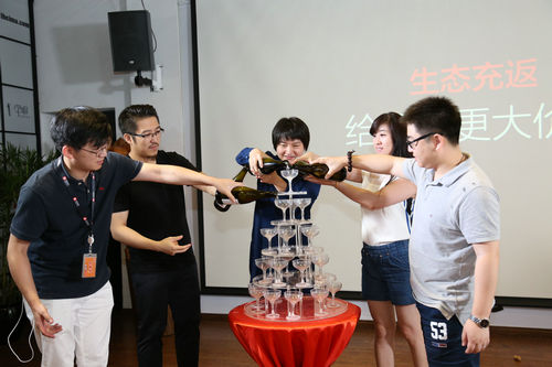 �׵�100%�䷵��60�|Ԫ ��һ��(zh��n)���������B(t��i)�䷵��