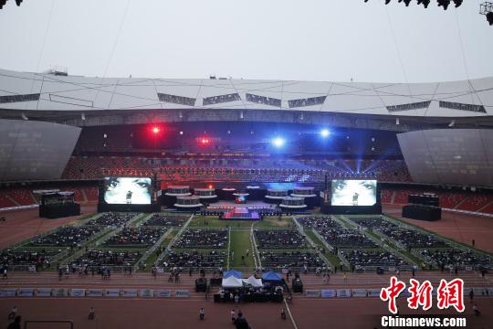 NEA2016�Qِ�ھ��e�С���˼Ͷ�Y�M����iG��Invictus Gaming����(zh��n)�(du��)����K�Z�á�DOTA2���Qِ����܊�� �n���� �z