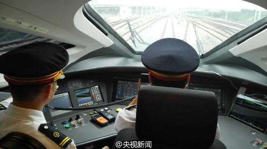 @��ҕ����[ֱ��Ҋ�C�������״����r��420�����܇����]�������磬�҇������OӋ������ȫ���������֪�R�a��ă��v�Ї��˜ʄ�܇�M������420����ĕr���M�н���ԇ򞣬�@Ҳ���������״����ÔM�\�I��܇�M�M�Еr��400�������ϵ�ԇ���