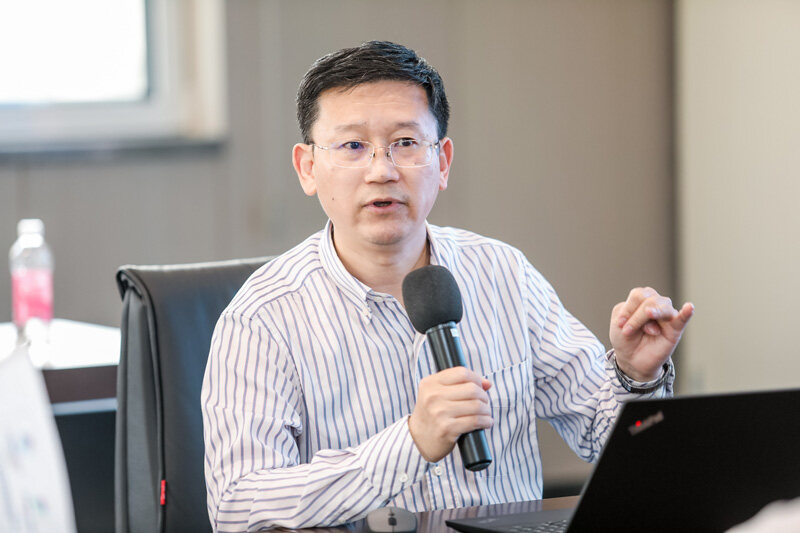 �������������о��lչ�����U������ڼ��߹�