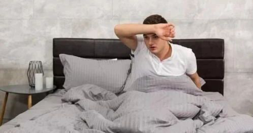 美神集團:睡覺愛出汗?怎么選床墊越睡越清爽?(圖1)