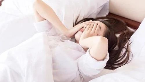 美神集團:睡覺愛出汗?怎么選床墊越睡越清爽?(圖2)